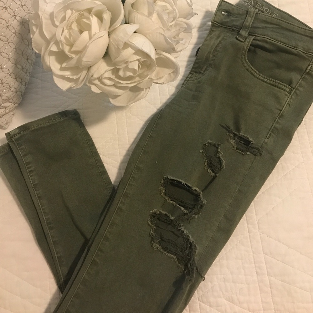 Army green American eagle pants